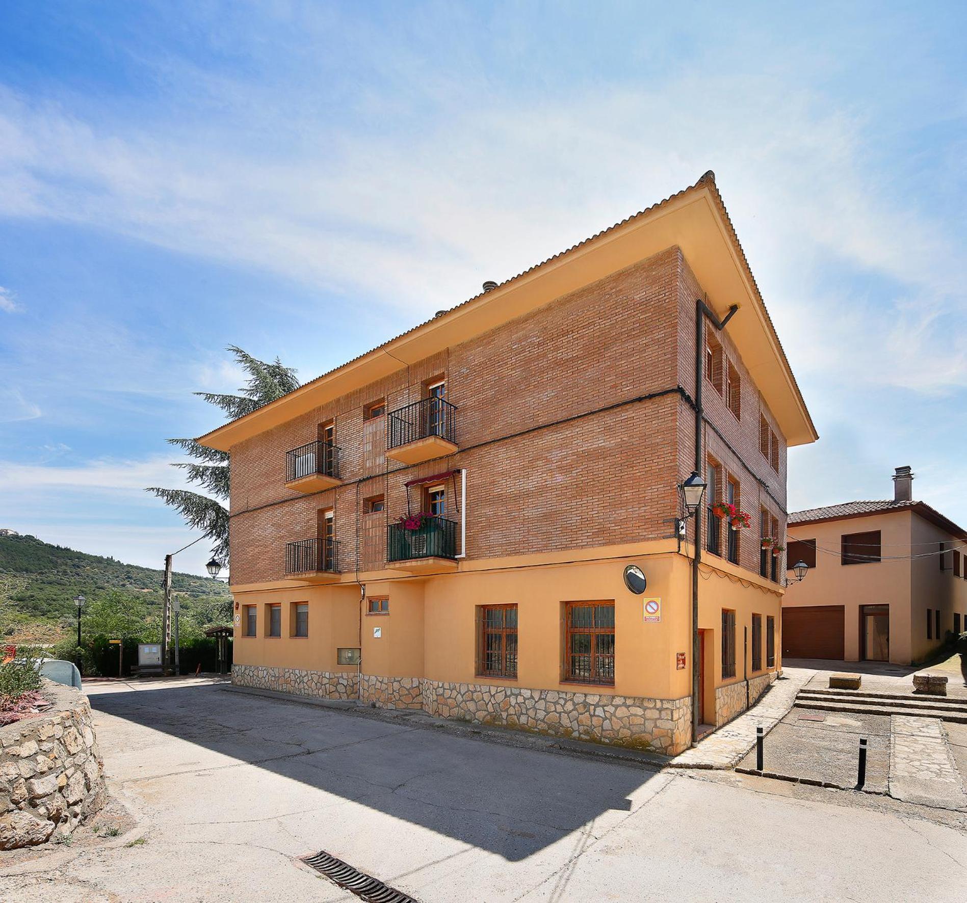 Albergue Sierra De Arbe Naval Dış mekan fotoğraf